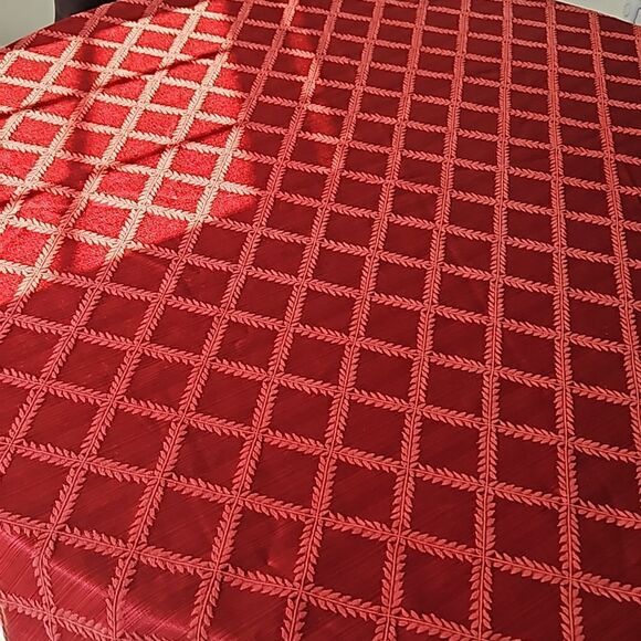Lenox American By Design Round Tablecloth Red 70" - Picture 16 of 16